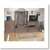 Wohnwand mit Fernseher im Wohnzimmer