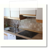 Die komplett ausgestattete Kche