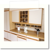 Die komplett ausgestattete Kche